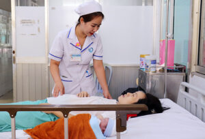 Hộ sinh tiếng Anh là gì?